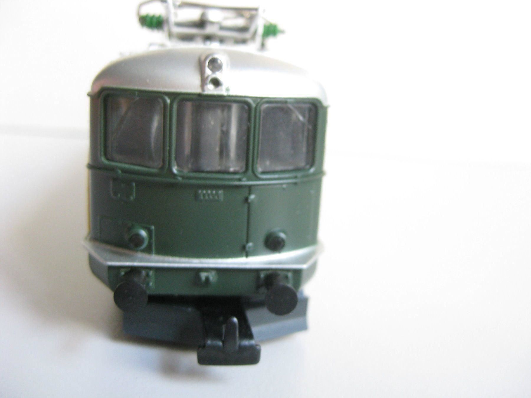 Hag Modellini di ferrovie: Hag SBB Re 4/4 I 10035 2 Panto 1.Version,  221 – Usato da Buchs ZH venduto da swiss-train 6