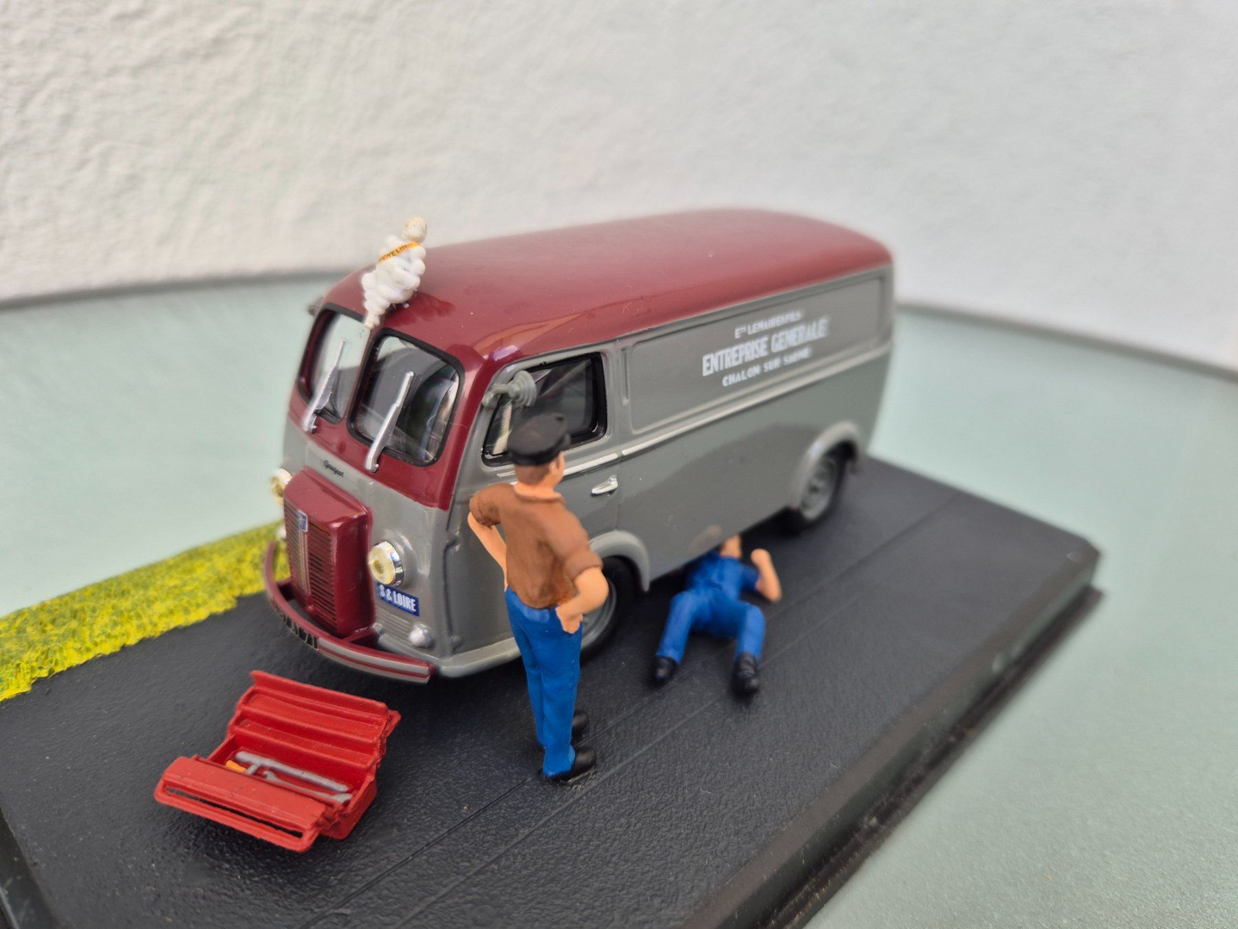 Peugeot Modellini d'auto: Peugeot D3 Diorama. 1:43. – Usato da Oberbuchsiten venduto da laffite54