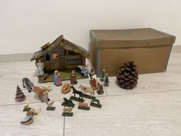 Krippe mit Figuren