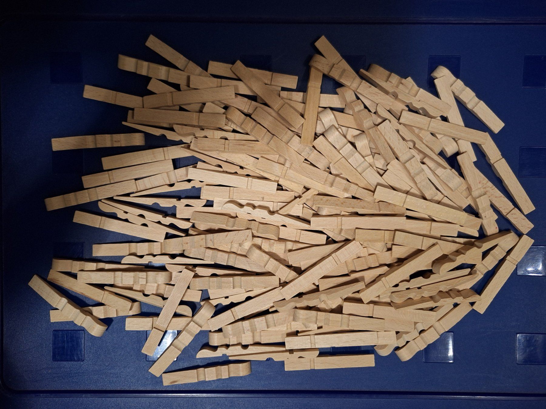 Kit bricolage: Holzklammerteile Bastelset – Nuovo (secondo la descrizione) da Starrkirch-Wil venduto da Mambostar