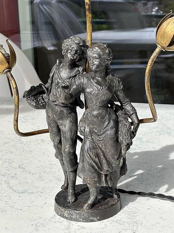 Lampes: Lampe statue ancienne – D'occasion à La Chaux-de-fonds par ccjp 1
