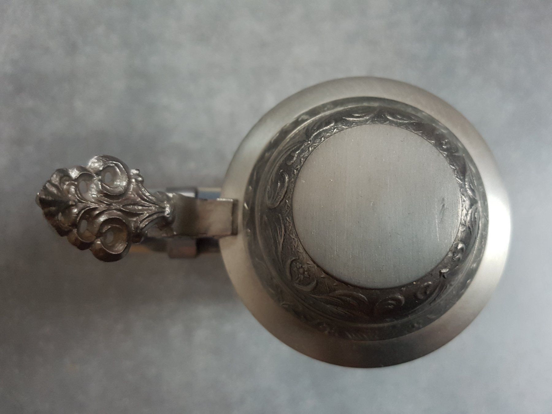 Tutte le decorazioni: Bierkrug mit Zinndeckel – Usato da St.Gallen venduto da dajo0809 3