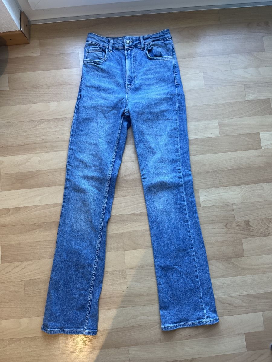 Lotti di vestiti: Kleiderpaket mit Hosen, 4 Stück – Usato da Kaltenbach venduto da happysunshineee 4