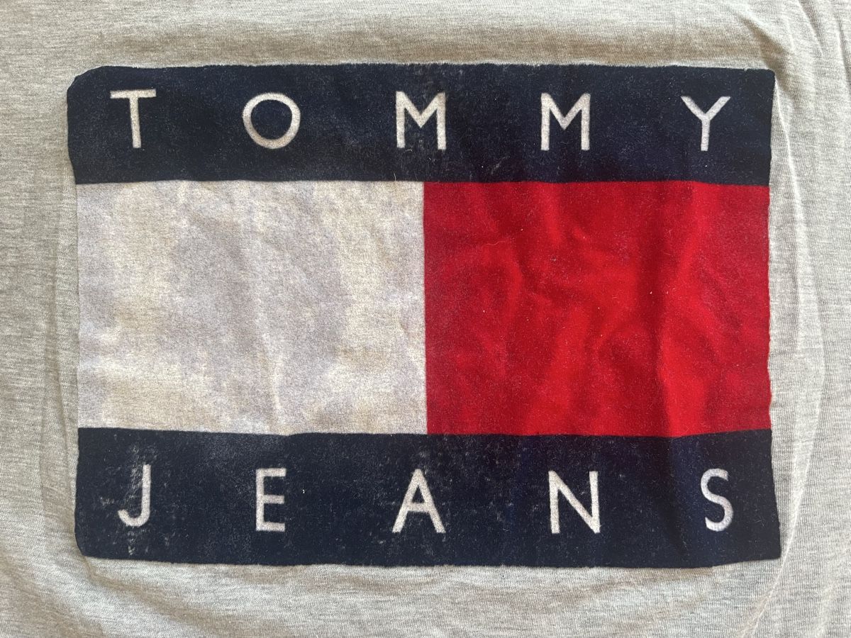 Tommy Hilfiger T-Shirts: Tommy Jeans T-Shirt, Grösse M – Gebraucht aus Zürich von ali_v5n8 1