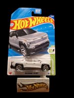 Hot Wheels HW EV 2025 Silverado EV RST 6/10 L