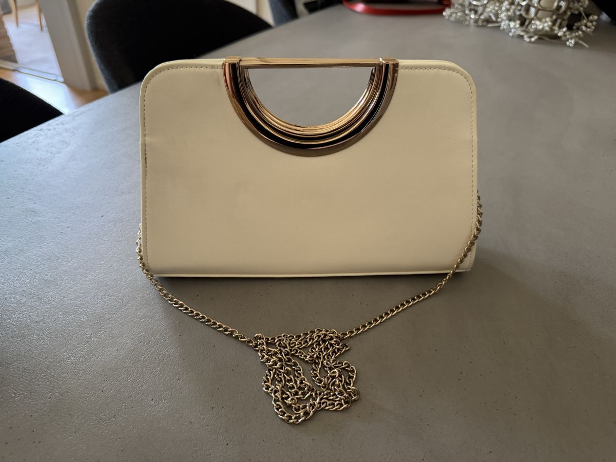 Borse da donna: Handtasche weiss goldfarbene Applikationen – Usato da Reinach BL venduto da SophiesFundgrube 3