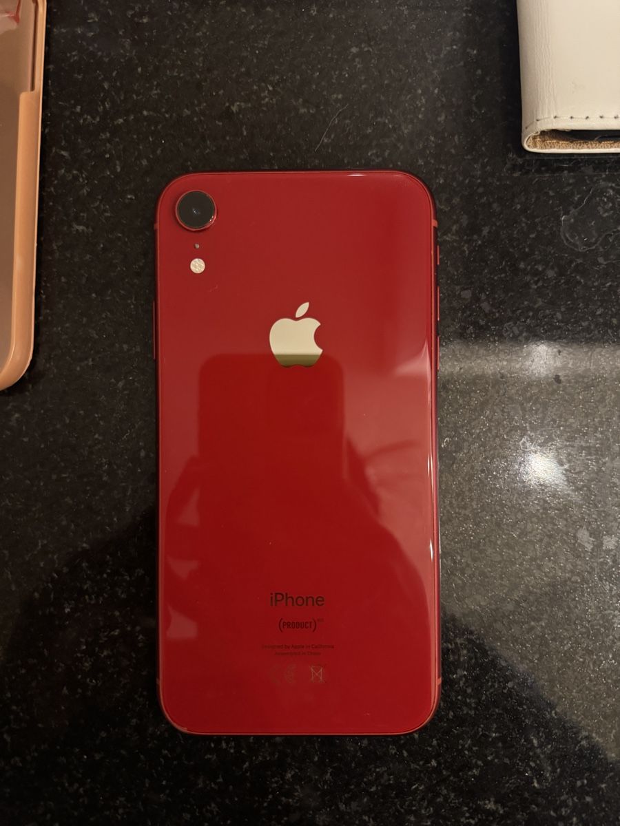 Apple Telefoni cellulari / Smartphones: Apple iPhone XR rot Smartphone – Usato da Winterthur venduto da Flomiverse 2