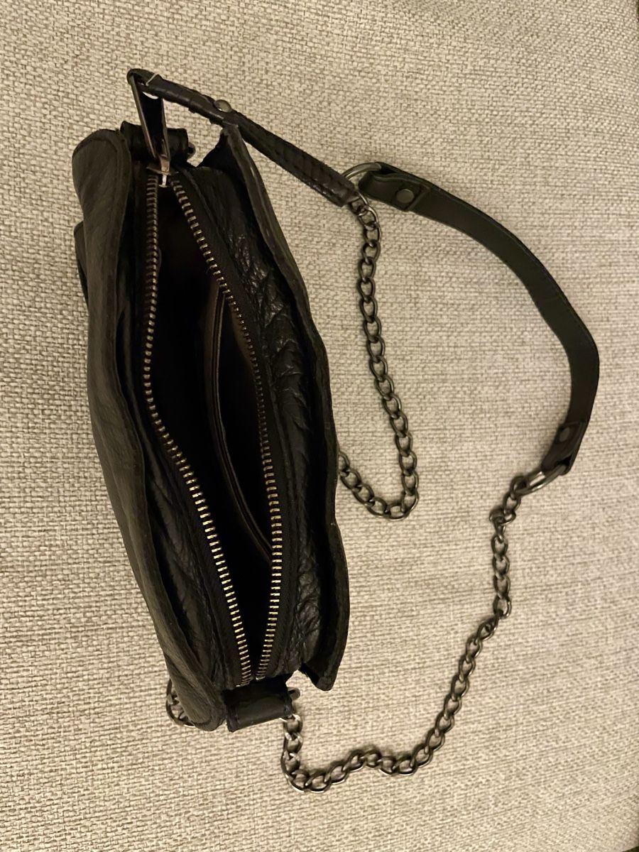 Liebeskind Taschen: Ledertäschchen Liebeskind Berlin – Gebraucht aus Zürich von Polly_darton 1