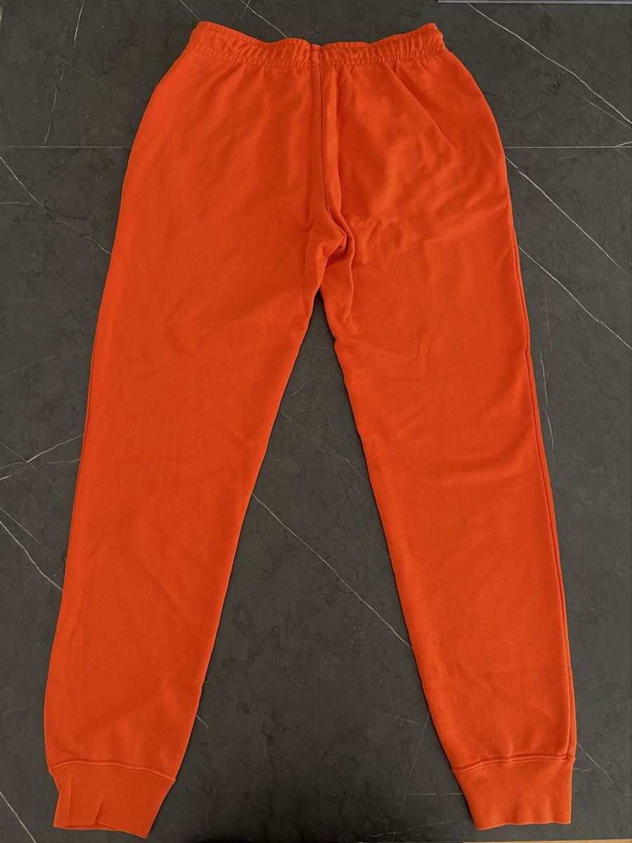 Nike Pantaloni: Nike Trainerhose Grösse S – Nuovo (secondo la descrizione) da Rapperswil SG venduto da joyakeller 1