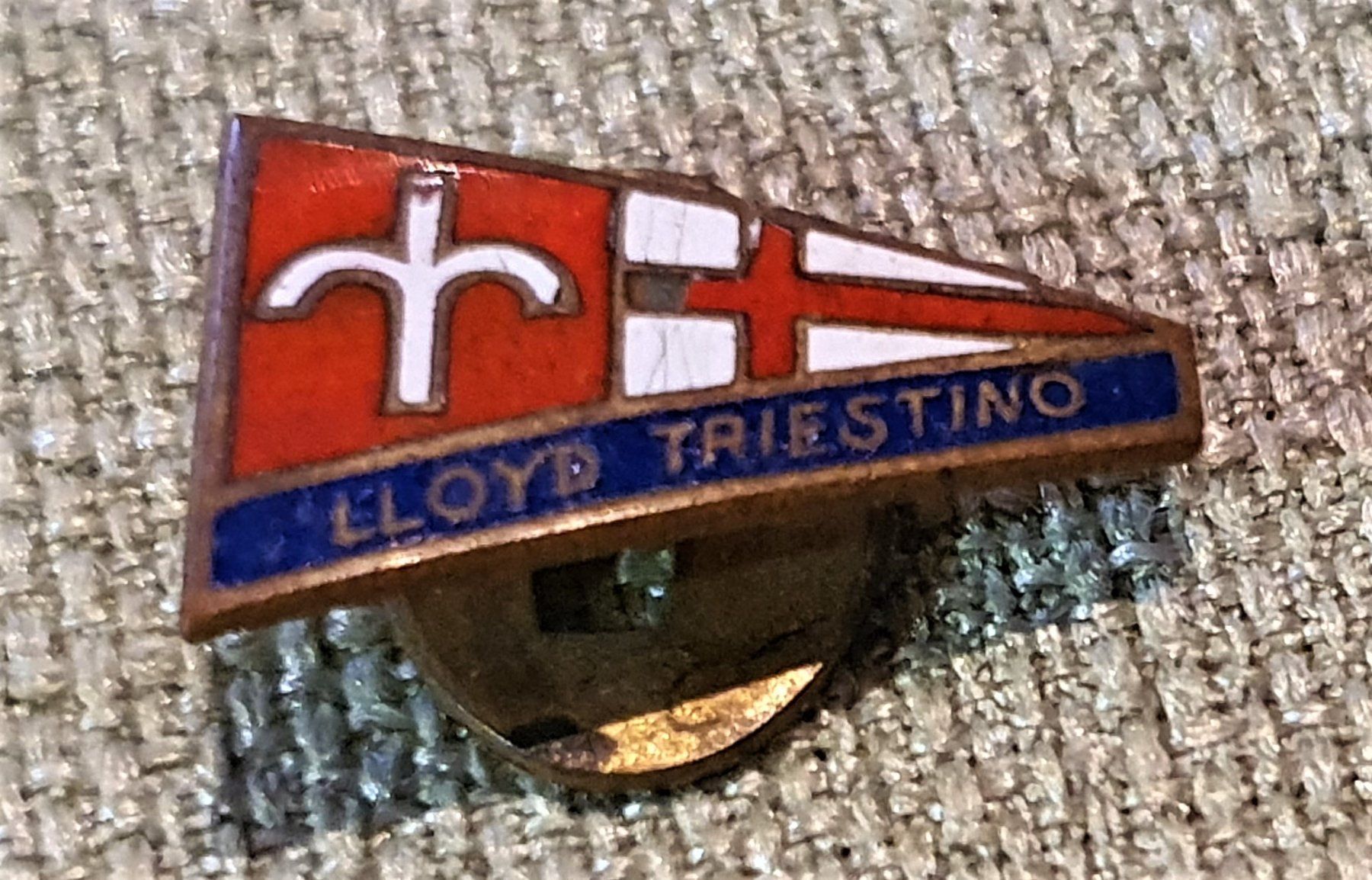 Bottoni: I495 - Revers Knopf LLOYD TRIESTINO It. – Usato da Reinach BL venduto da Boston-Verkauf