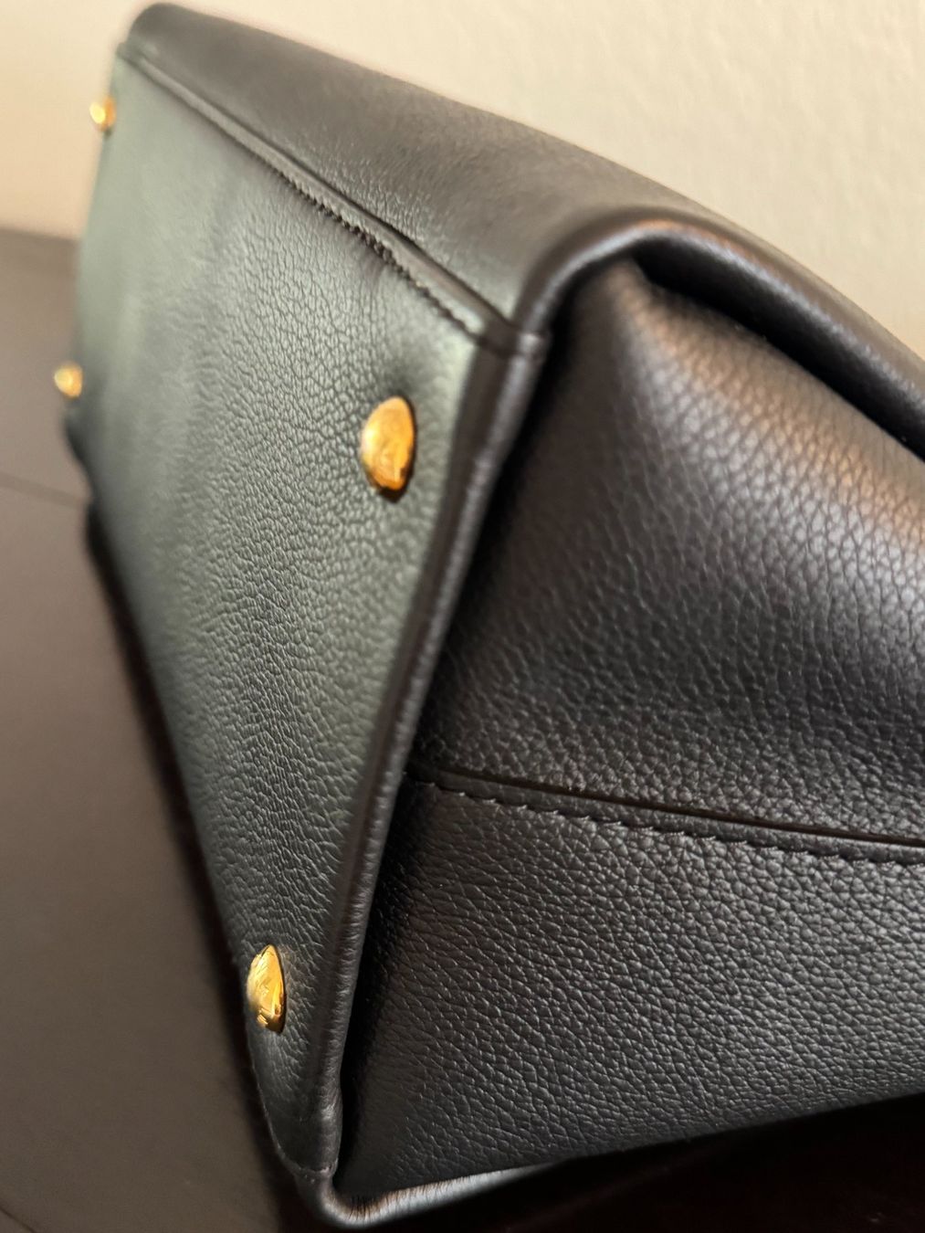 Louis Vuitton Borse da donna: Louis Vuitton LockMeTo Noir – Usato da Richterswil venduto da immersommer 5