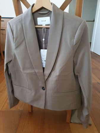 Sehr schöner Damen Zweiteiler Gr. 36 NEU