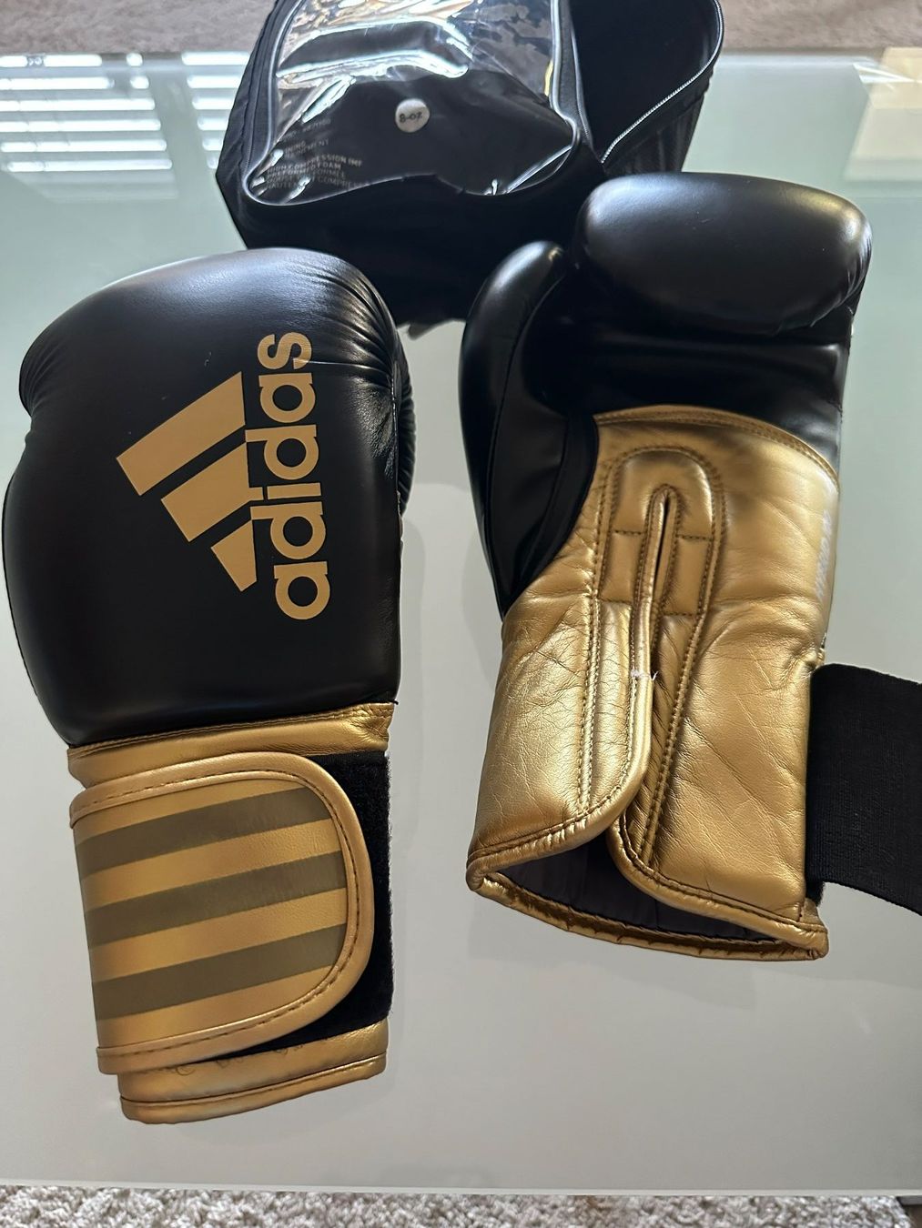 Adidas Gants & mitaines : Hybrid 100 Boxing Glove – Neuf avec emballage d'origine à Muri AG par bn-it