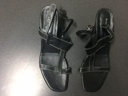 Fast neu Schöne Damen Sandalen Grösse 41
