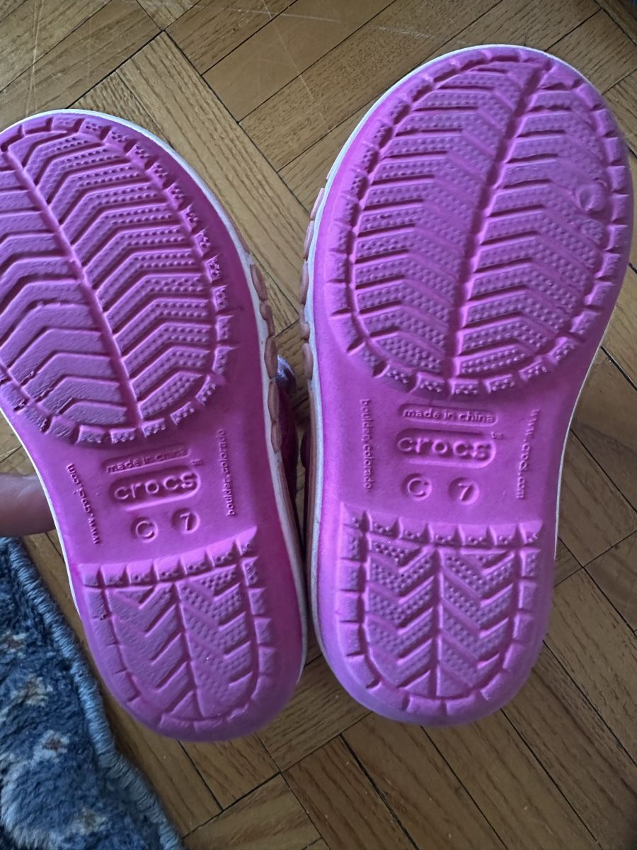 Crocs Chaussures garçon: Crocs sandale gr 22/23 – D'occasion à Uster par bek_v2ct 4