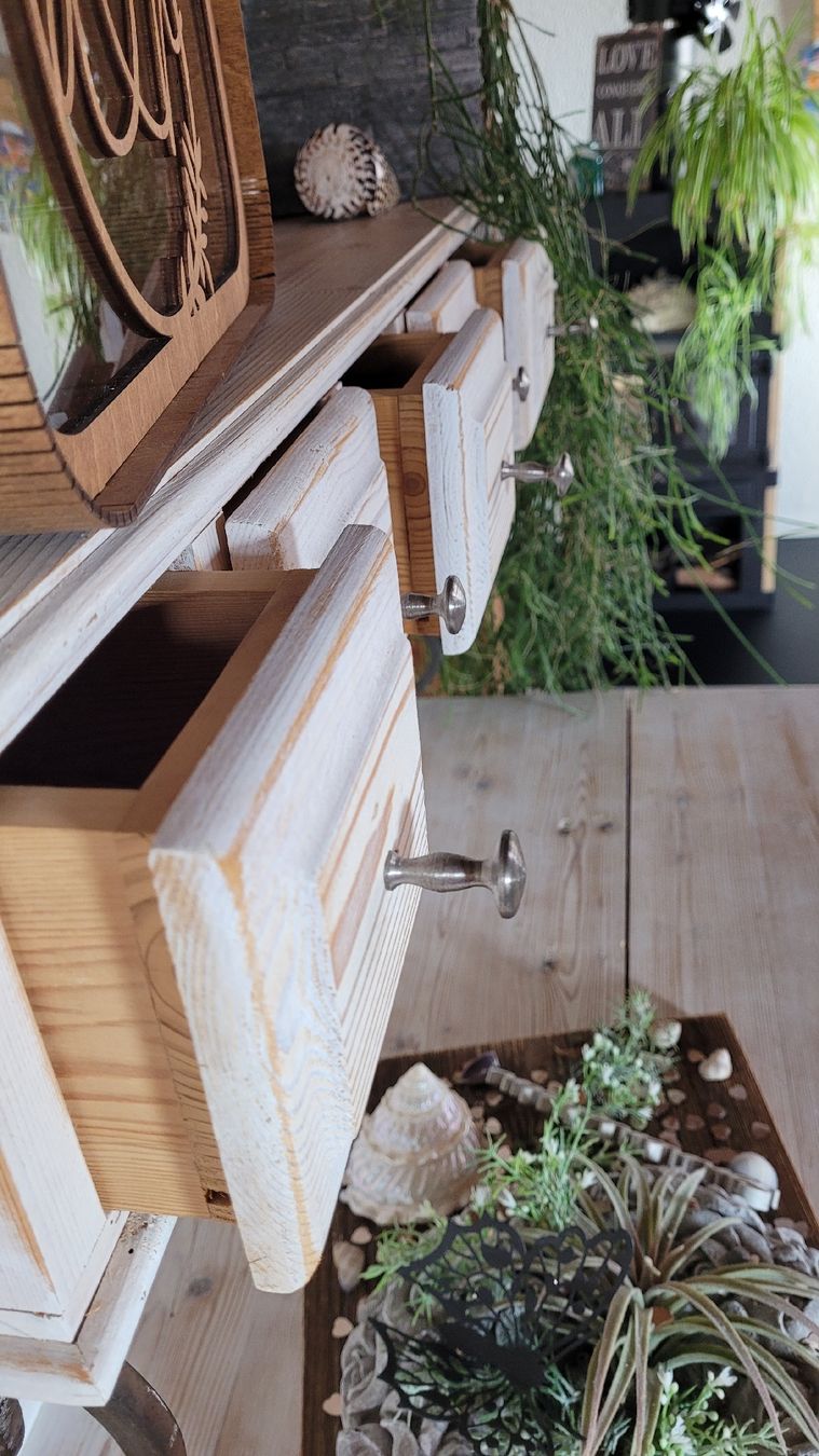 Credenze: wunderschönes, einzigartiges Shabby-Chic/Landhaus  Möbel – Usato da Grosshöchstetten venduto da Dirue 2