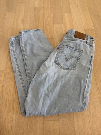 Levi’s High Loose Taper Jeans Hellblau – W27