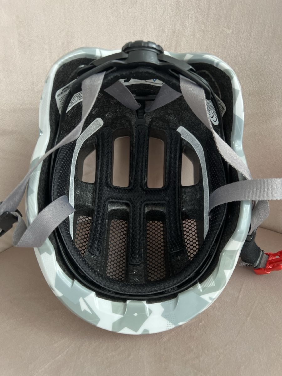 Abus Caschi: Abus Smiley 3.0 Kinderhelm Fahrrad – Usato da Riehen venduto da tbvkaenel 4