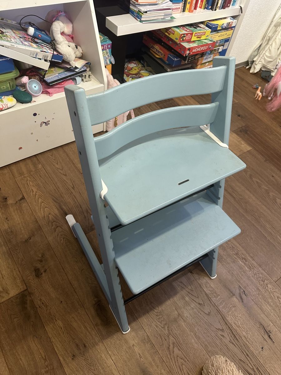 Stokke Hochstühle: Hochstuhl Kinderhochstuhl hellblau gebraucht – Gebraucht aus Wangen an der Aare von jol_82h2