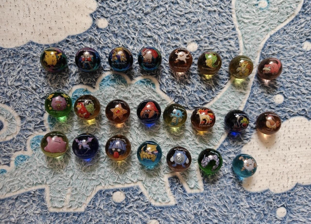 Biglie: Lot 23 billes pokemon vintage – Usato da le locle venduto da nma_vq52