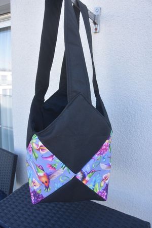 Shopper- oder Bade-Tasche aus Wasserabw. Stoff mit Täschchen