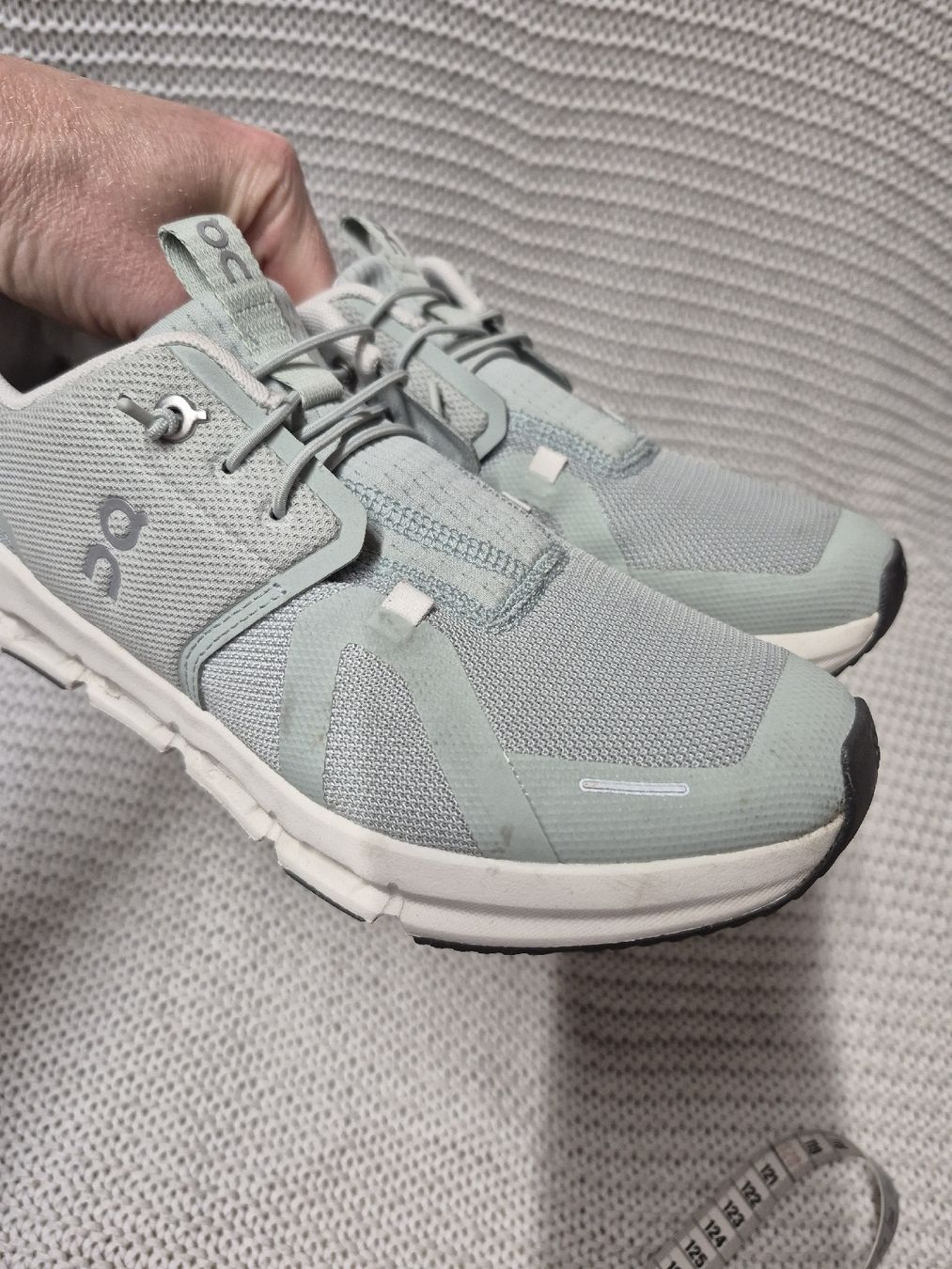 On Scarpe da donna: ON Running Cloud Sky Laufschuhe Gr.38 mint – Usato da Merligen venduto da muss_haben 4