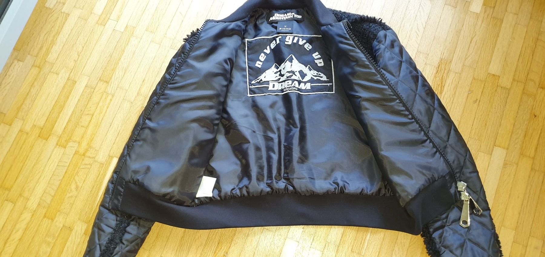 Pinko Giacche: PINKO Winterjacke Gr.36/S – Usato da Basel venduto da Kristal4 6