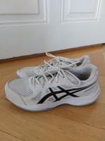 Hallenturnschuhe