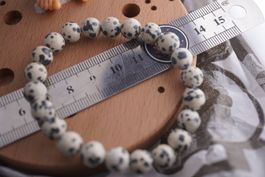 Dalmatiner   Jaspis    Kugel     Armband       Ab 1.-(1)