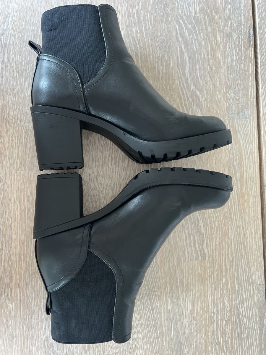 Only Scarpe da donna: ONLY Stiefelette schwarz Grösse 39 – Usato da Schenkon venduto da beetastic 2