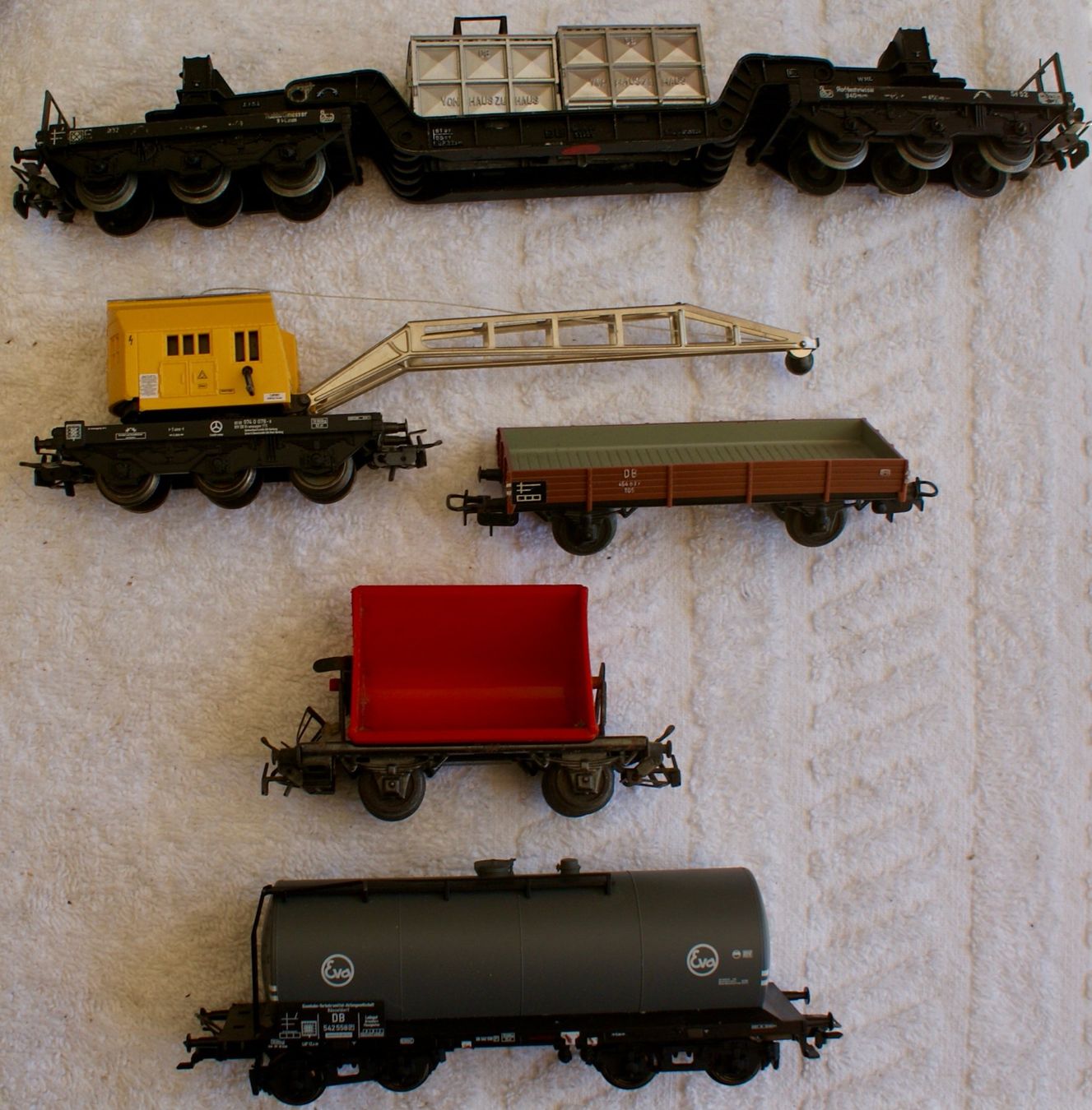Märklin Modellini di ferrovie: Lot de 5 wagons marchandises Marklin – Usato da Morrens VD venduto da alain50