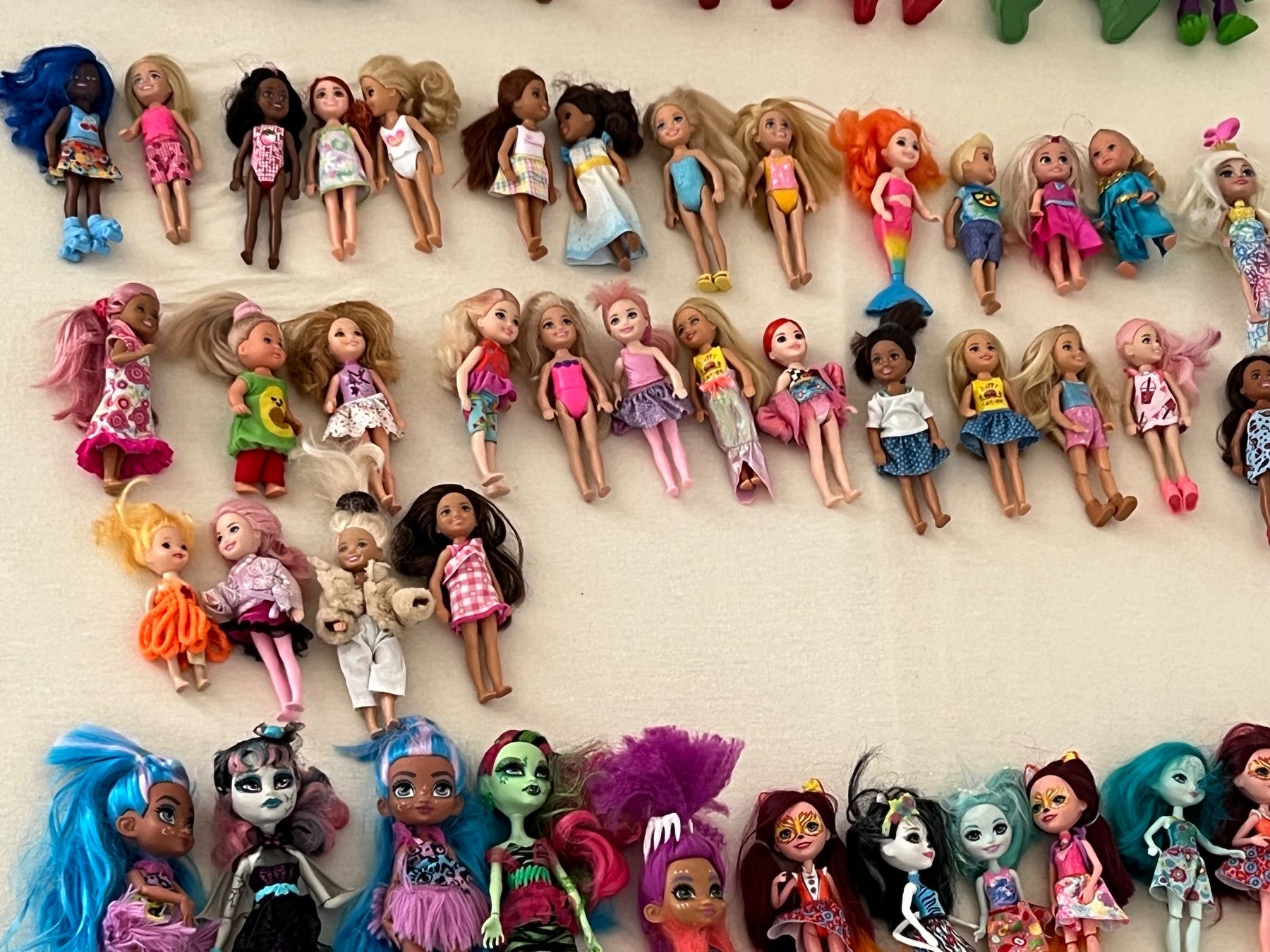 Poupées: Barbie, Monsterhigh und Co – D'occasion à Steinhausen par gendai 5