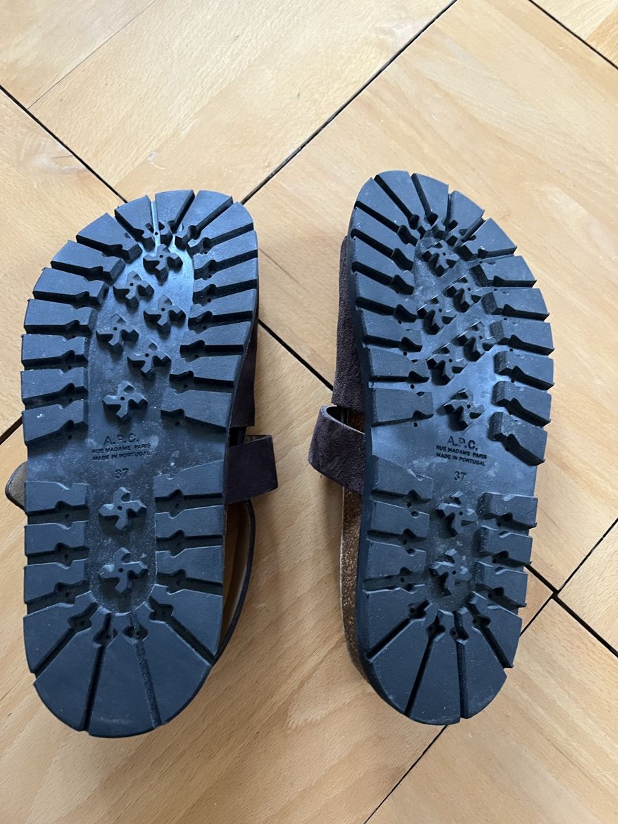 Apc Chaussures femmes: Sandales APC taille 37 – D'occasion à Bern par marinouzien 5