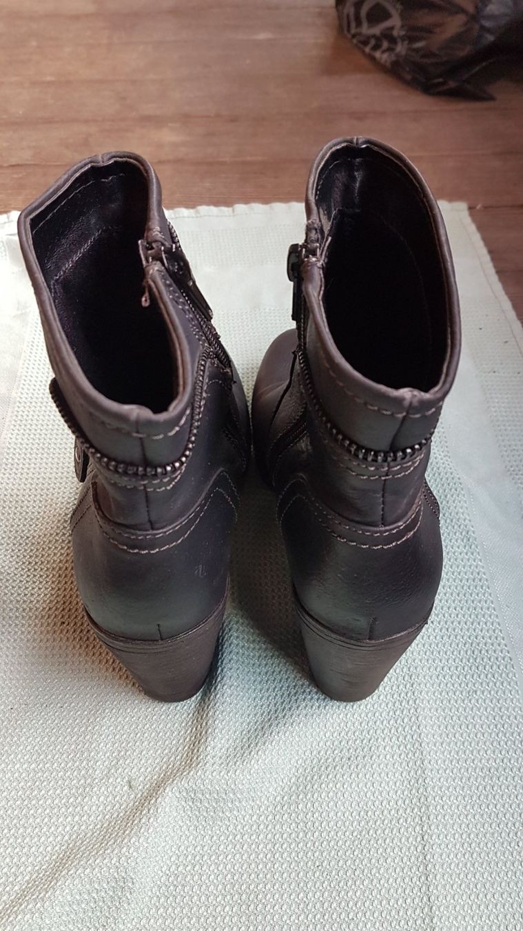 Scarpe da donna: Boot mit hohem Absatz grösse 36 – Usato da Reutigen venduto da Easy0807 2