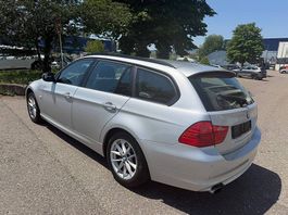 BMW 320i / Automat / 2012 / Frisch ab MFK & Großem Service /