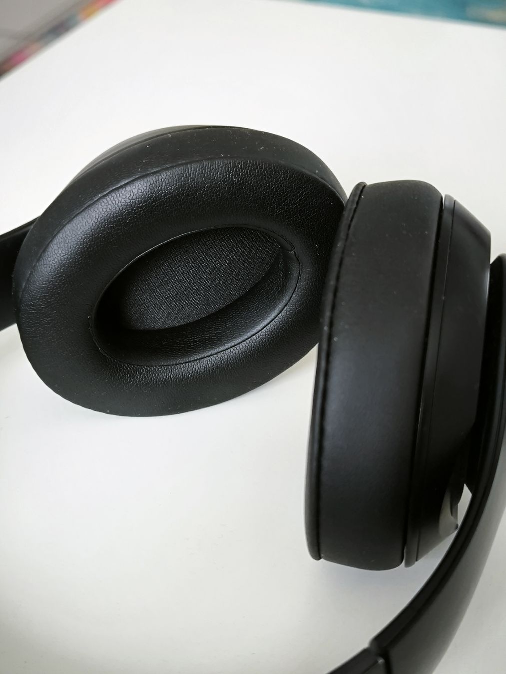 Beats Cuffie: Beats studio 3 bluetooth headphones  – Usato da Riaz venduto da vanucaptures 3