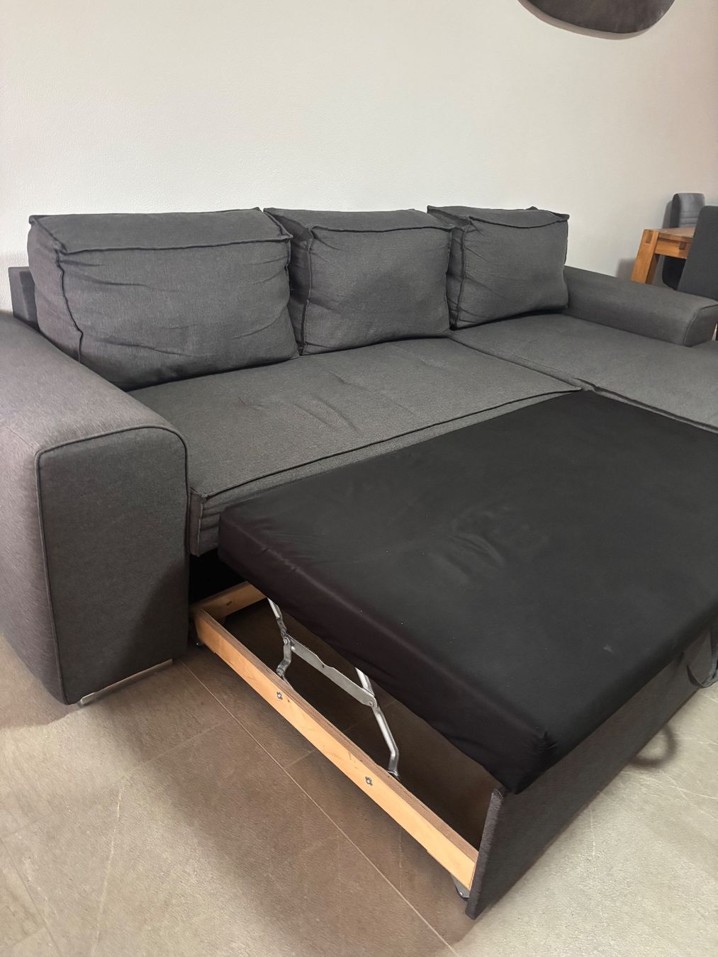 Conforama Divani: Sofabett – Usato da Winterthur venduto da alm_5y6t 2
