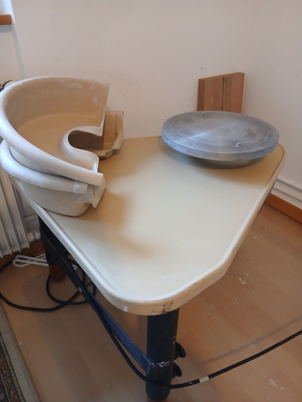 Alle Maschinen: Töpferscheibe Pasifica – Gebraucht aus Pfäffikon ZH von yellowsunflower 3