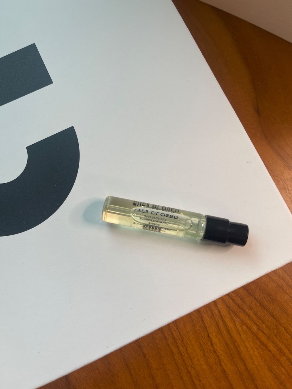 Byredo Profumi & Eau de Toilette: Byredo Eyes Closed Probe 2ml NEU – Nuovo e nell'imballaggio originale da Rüschlikon venduto da bur_7r8m 2