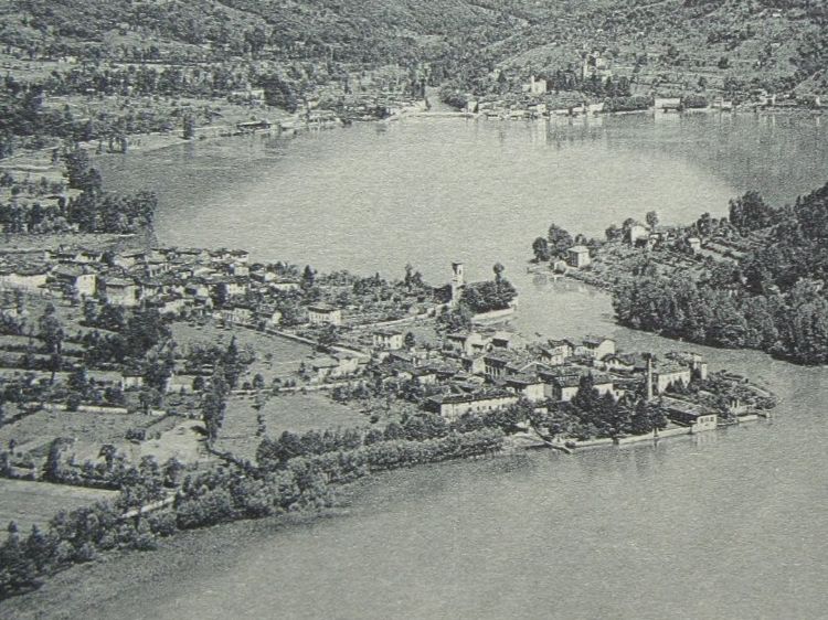 Cartoline postali: LAVENA E PONTE TRESA TICINO AK LUFTBILD – Usato da Ettingen venduto da Hausi4711 1