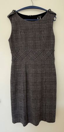 Elegantes Etuikleid von Mango Suit – Grösse XL, Länge 100 cm