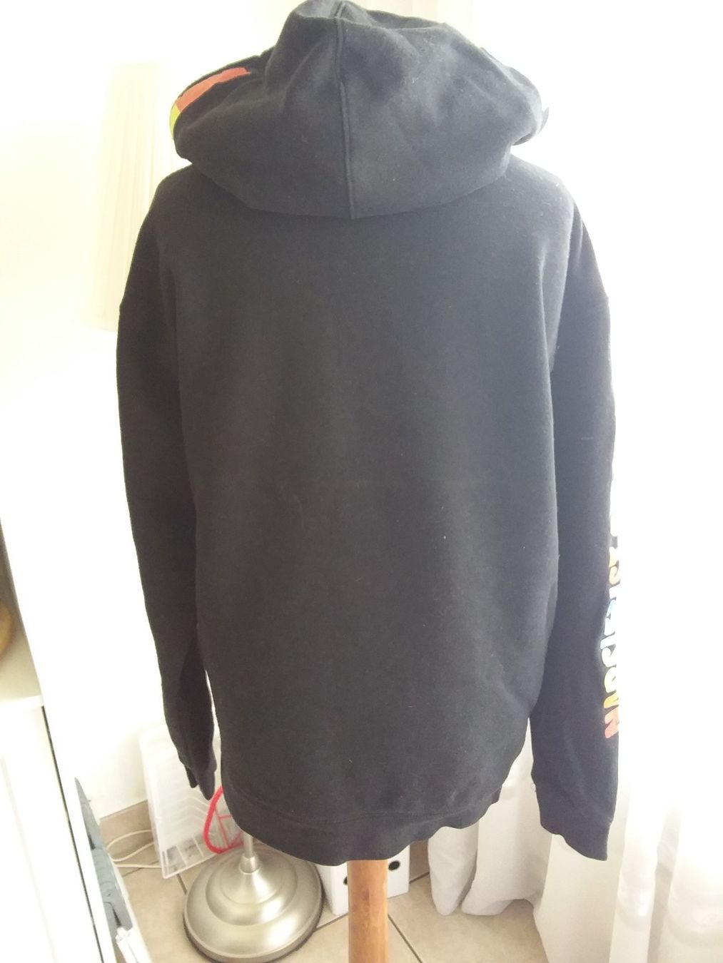 Pullover & Sweatshirts: Sweat à capuche Noir Haley Pham M – Neu (gemäss Beschreibung) aus Chêne-Bourg von Fio994 1