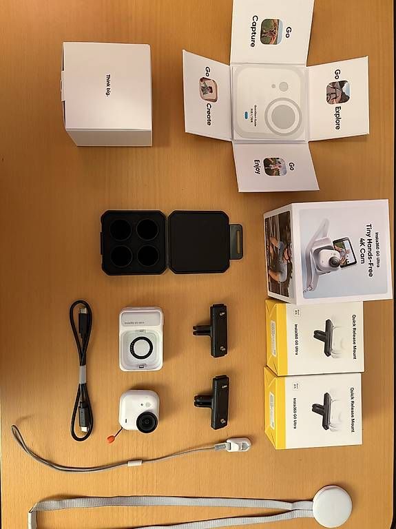 Camcorder: Insta360 GO Ultra 4K con accessori  – Gebraucht aus Pregassona von and_hfd8
