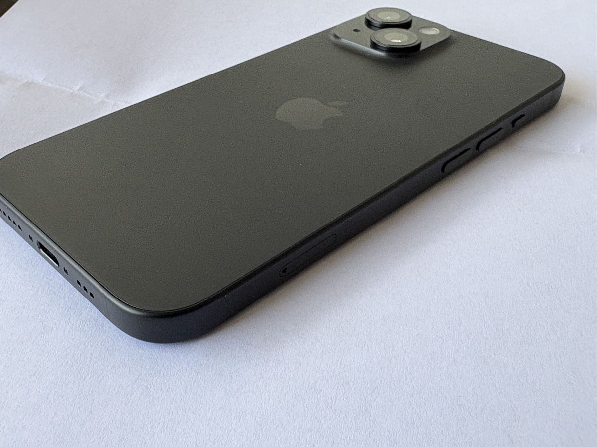 Apple Telefoni cellulari / Smartphones: iPhone 15, 128GB, schwarz  – Usato da Burgdorf venduto da Shawndx 3