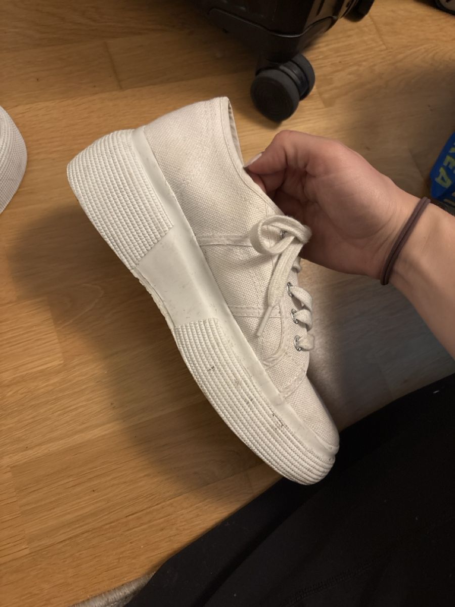Superga Scarpe da uomo: Superga Schuhe mit hoher Sohle, Gr. 38 – Usato da Bern venduto da jasmin_mmm 2