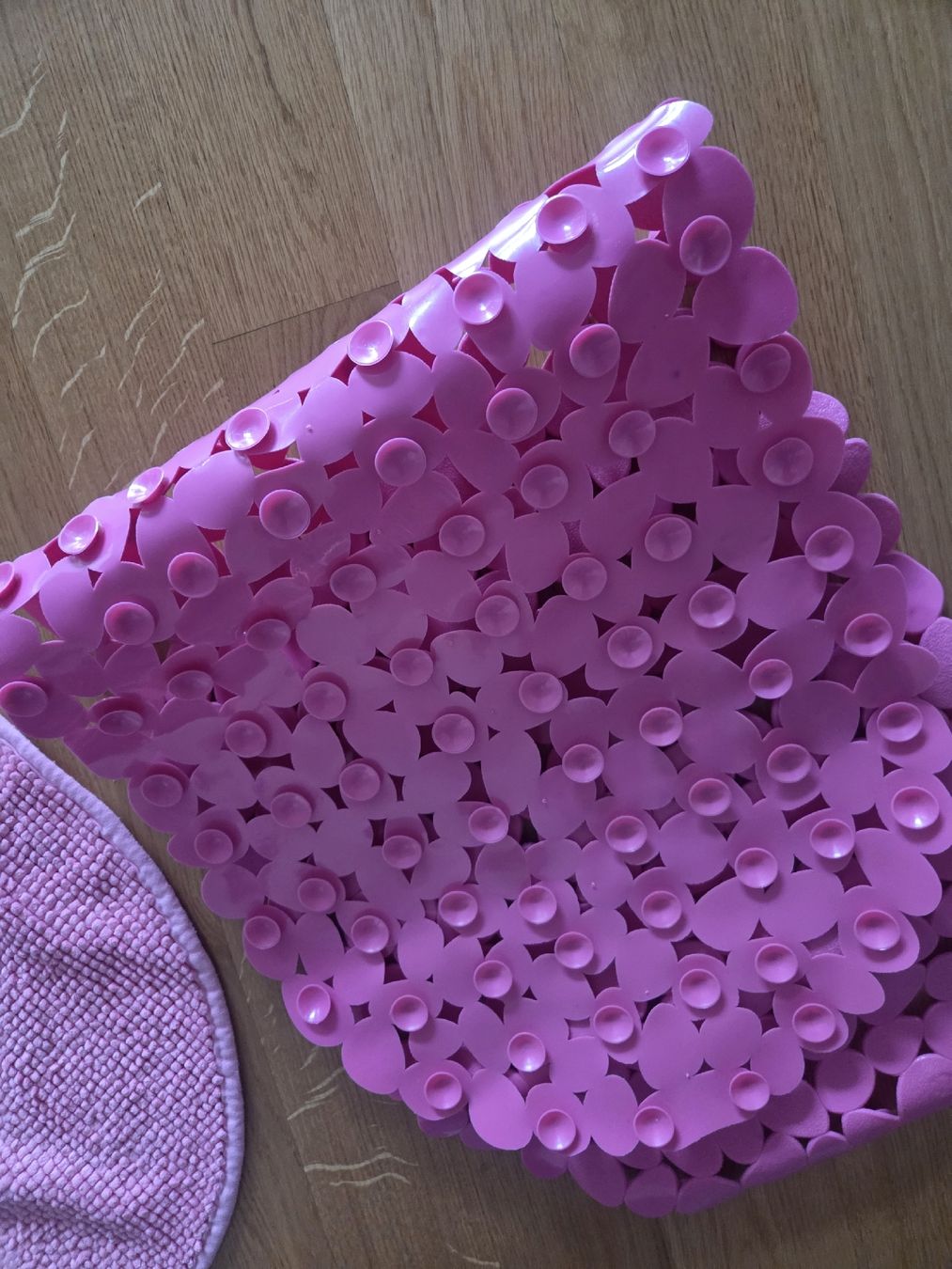Teppiche: Badezimmerteppiche rund rosa Badematte Badezimmer Teppich – Gebraucht aus Pratteln von madi1990 5