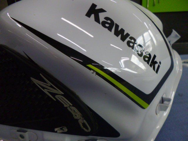 Kawasaki Alle Motorradersatzteile: Kawasaki Z650 / 2020 Benzintank – Gebraucht aus Rothrist von THEI2 2