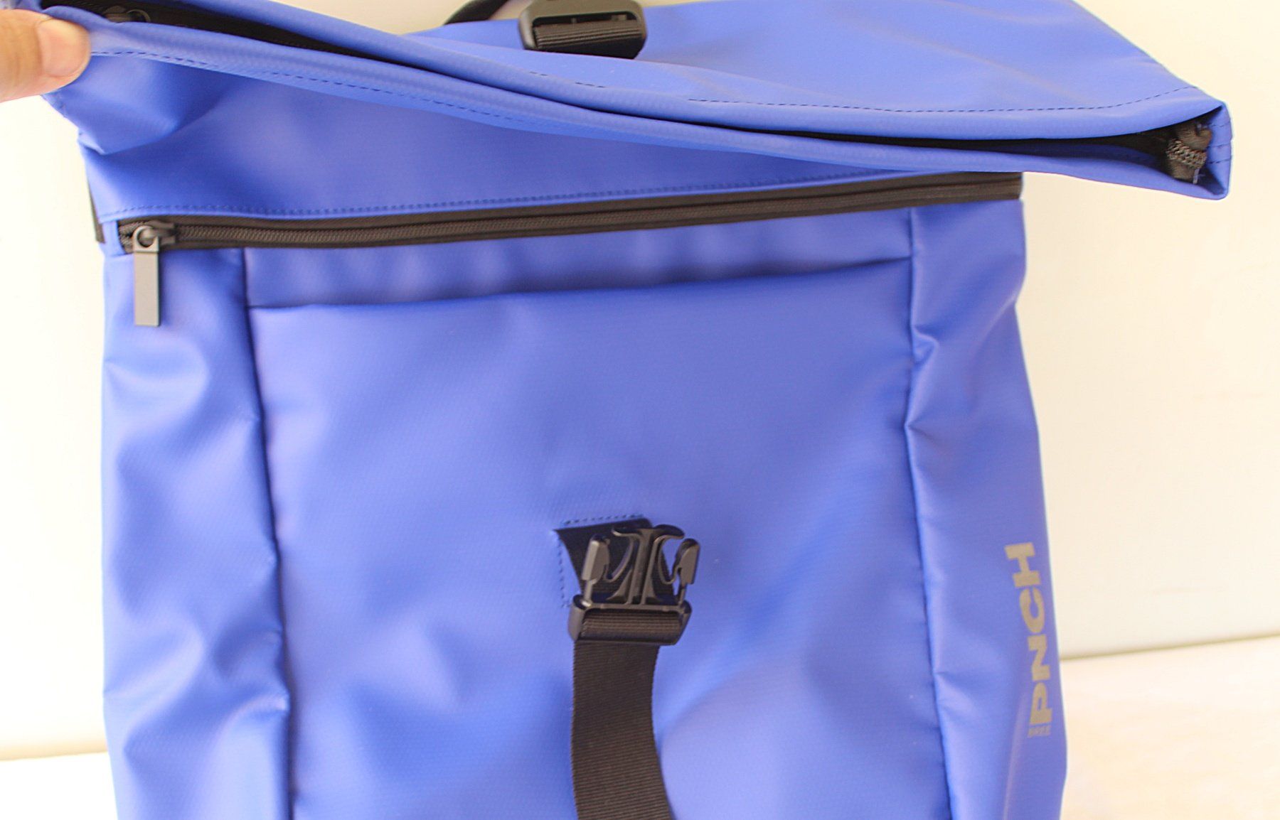 Bree Zaini: Bree Pnch 93 Backpack Rucksack Laptopfach Neu – Nuovo (secondo la descrizione) da Zürich venduto da Auctionata 2