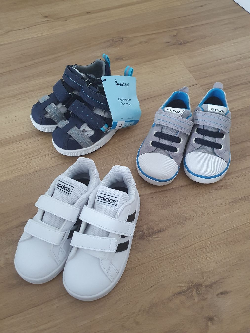 Scarpe per ragazzi: Kinder Schuhe Paket,  Grösse 21-24 – Usato da Basadingen venduto da bart80 2