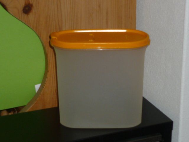 Tupperware Behälter & Ähnliches: TUPPERWARE 1.7 L. – Gebraucht aus St.Gallen von Anso 3